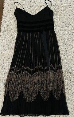 Ann Taylor LOFT Women's Dress Size 2 Black Empire Waist Pleated Cocktail V-Neck